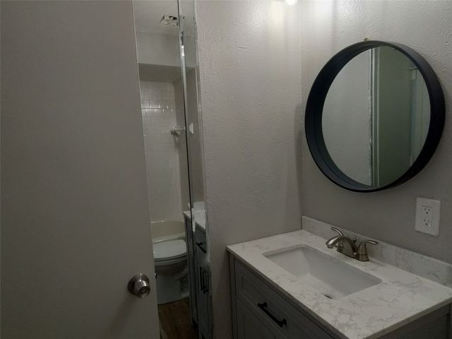 1611 Cindy Court, Arlington, TX 76012