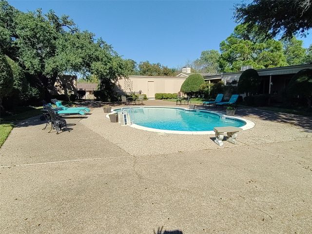 1611 Cindy Court, Arlington, TX 76012