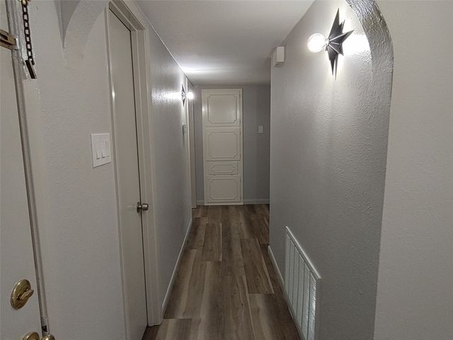 1611 Cindy Court, Arlington, TX 76012