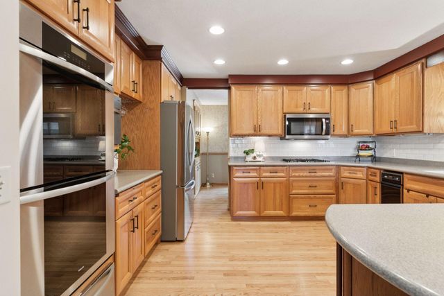 4838 Crown Lane, Woodbury, MN 55129