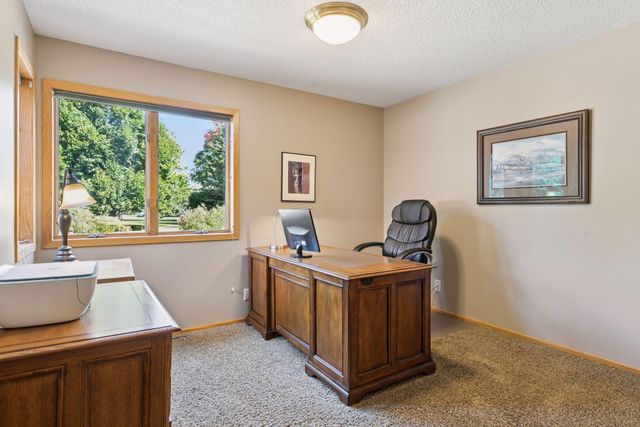 4838 Crown Lane, Woodbury, MN 55129