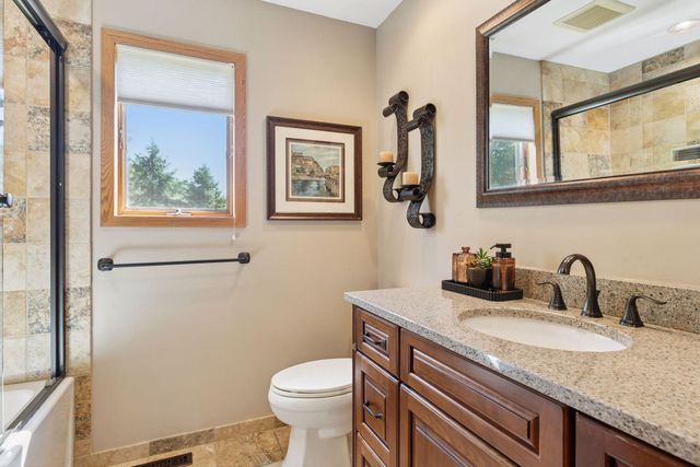 4838 Crown Lane, Woodbury, MN 55129