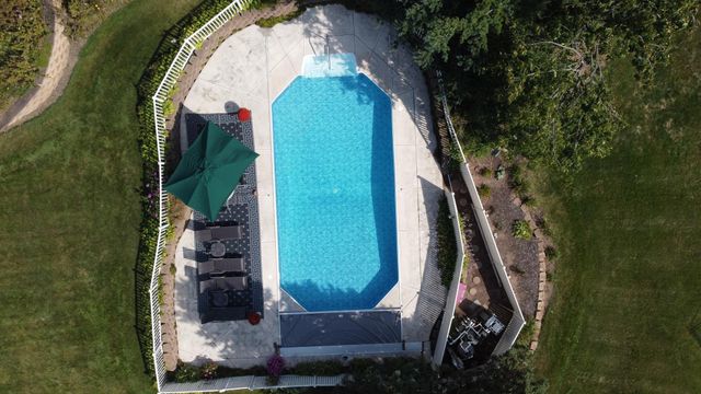 4838 Crown Lane, Woodbury, MN 55129