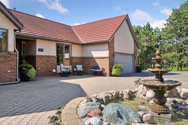 4838 Crown Lane, Woodbury, MN 55129