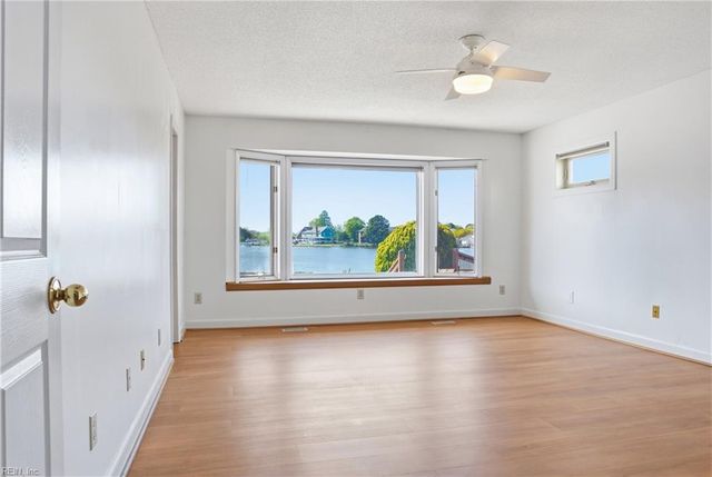 500 Sterling RD, Virginia Beach, VA 23464