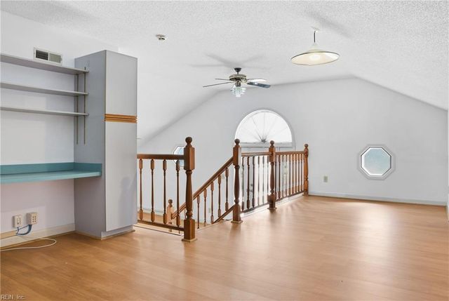 500 Sterling RD, Virginia Beach, VA 23464