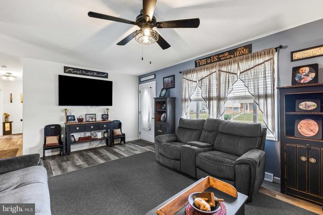 311 S COLUMBUS AVE, Littlestown, PA 17340