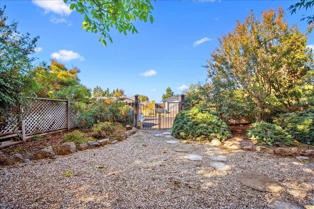 6086 Park Ave, Marysville, CA 95901