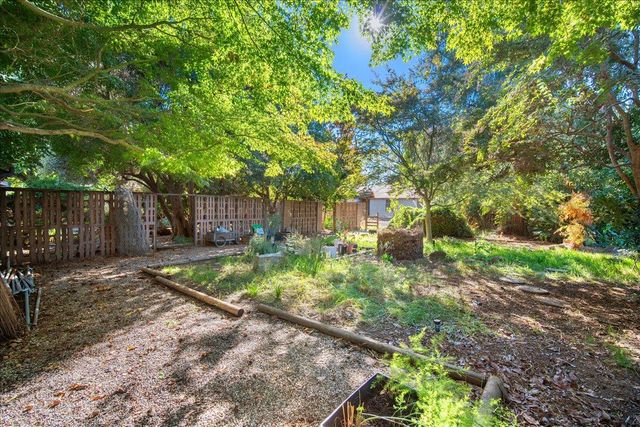 6086 Park Ave, Marysville, CA 95901