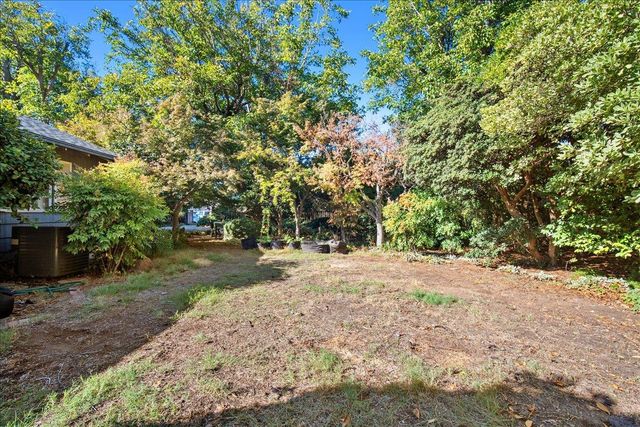 6086 Park Ave, Marysville, CA 95901