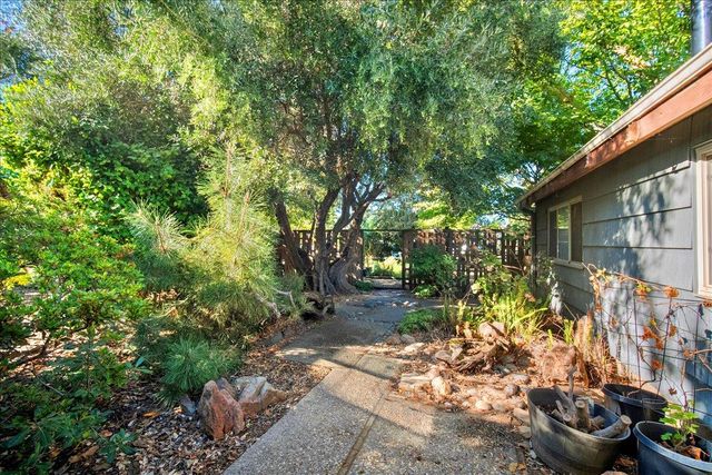 6086 Park Ave, Marysville, CA 95901