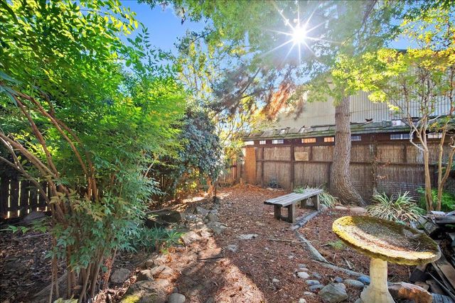 6086 Park Ave, Marysville, CA 95901