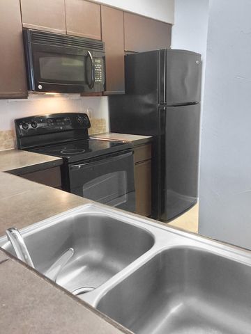 807 W 25th ST 312, Austin, TX 78705