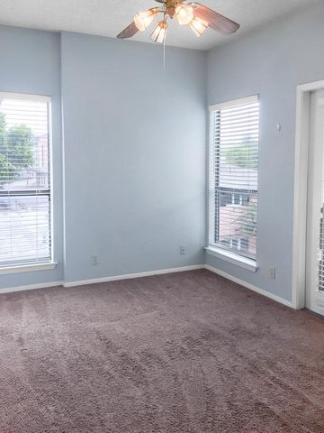 807 W 25th ST 312, Austin, TX 78705