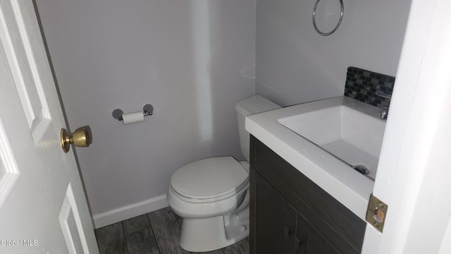 16 Woodridge Street, Albany, NY 12203