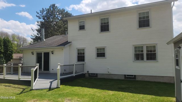 16 Woodridge Street, Albany, NY 12203