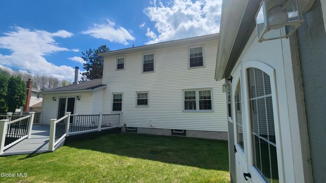 16 Woodridge Street, Albany, NY 12203