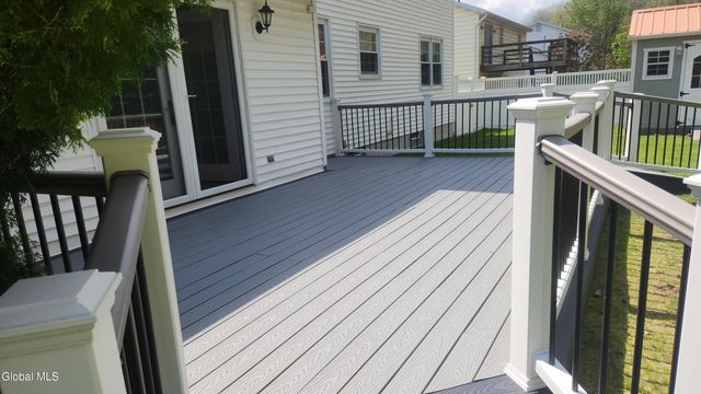 16 Woodridge Street, Albany, NY 12203