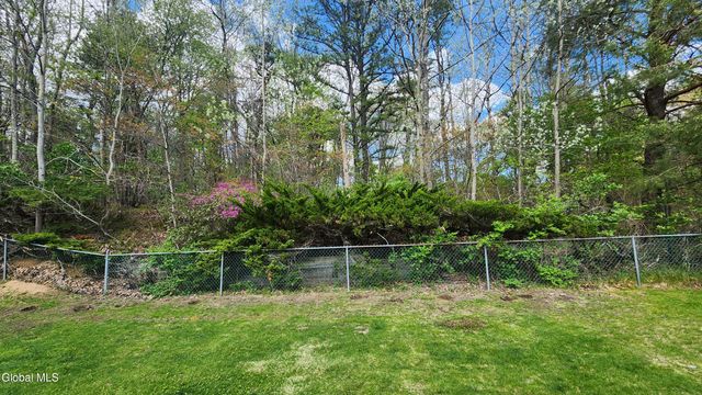 16 Woodridge Street, Albany, NY 12203