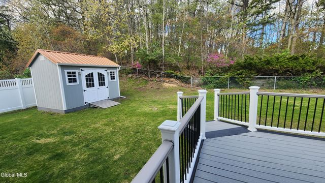 16 Woodridge Street, Albany, NY 12203