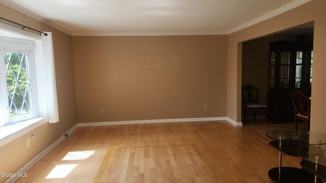 16 Woodridge Street, Albany, NY 12203