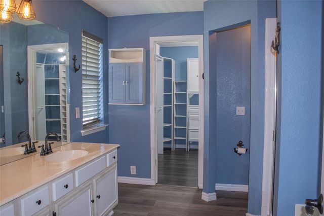 3240 Roddy Drive, Fort Worth, TX 76123