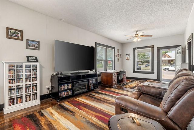 821 S Bickford Avenue, El Reno, OK 73036