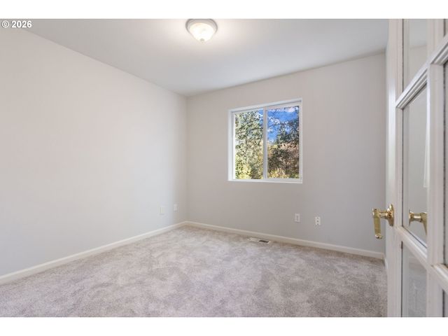 1861 Se 47TH Ave, Hillsboro, OR 97123