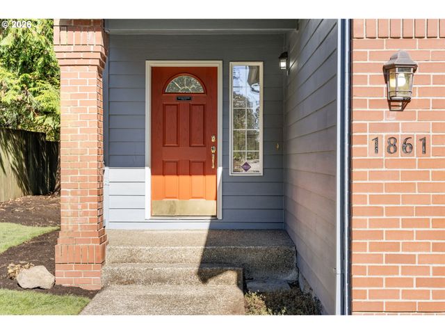 1861 Se 47TH Ave, Hillsboro, OR 97123