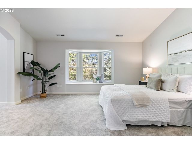 1861 Se 47TH Ave, Hillsboro, OR 97123