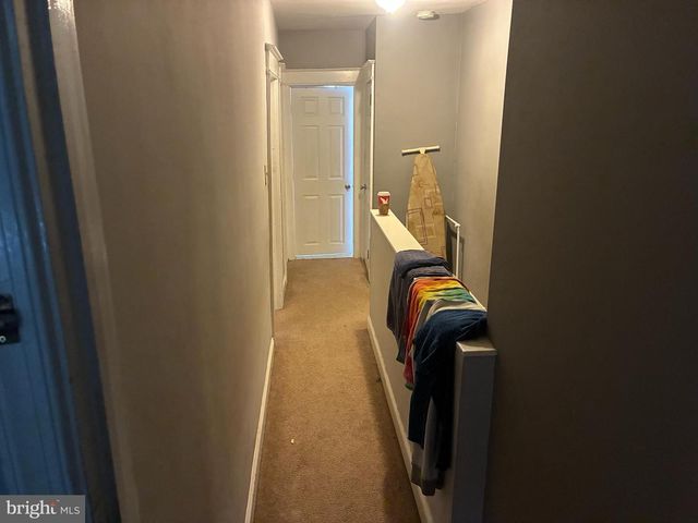 136 HANSEN TER, Darby, PA 19023