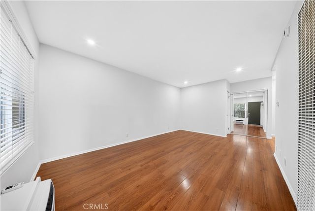 2015 Chariton, Los Angeles, CA 90034