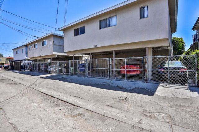 2015 Chariton, Los Angeles, CA 90034