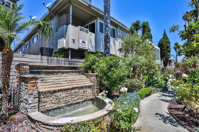 2015 Chariton, Los Angeles, CA 90034