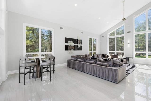 817 SHORE DR, Kinnelon Borough, NJ 07405