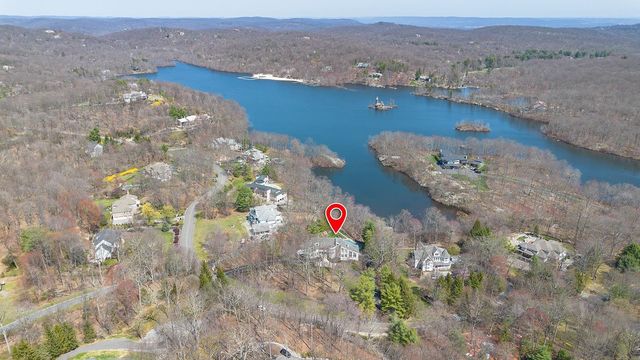 817 SHORE DR, Kinnelon Borough, NJ 07405
