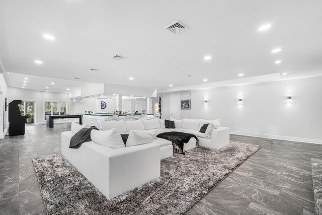 817 SHORE DR, Kinnelon Borough, NJ 07405
