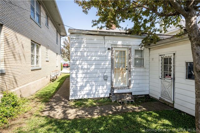 311 Wall Street, Jeffersonville, IN 47130