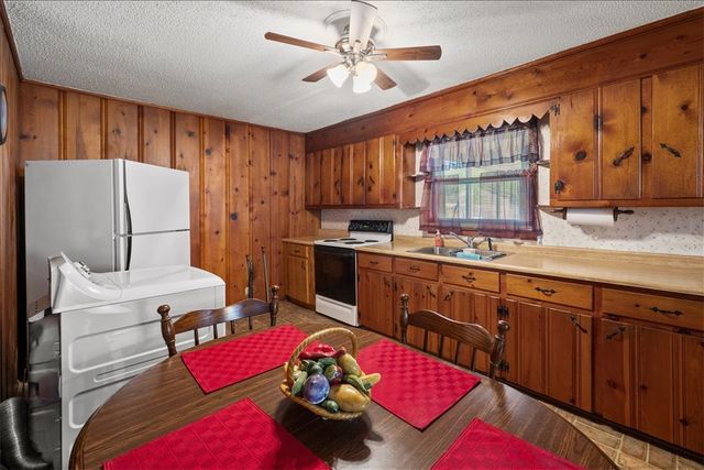 1702 Anderson Drive, Williamston, SC 29697