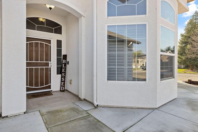 2283 Catavee Avenue, Tulare, CA 93274