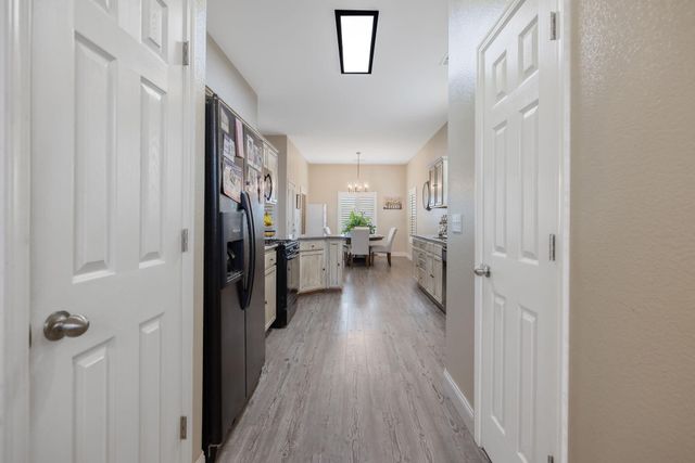 2283 Catavee Avenue, Tulare, CA 93274