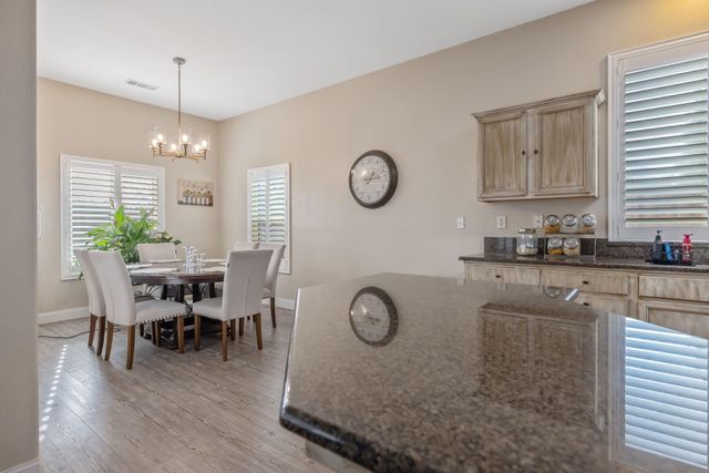 2283 Catavee Avenue, Tulare, CA 93274