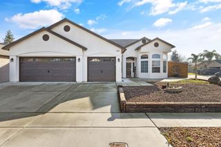 2283 Catavee Avenue, Tulare, CA 93274