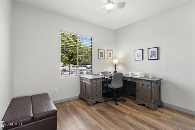 18973 N AZTEC POINT Drive, Surprise, AZ 85387