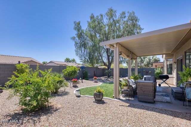 18973 N AZTEC POINT Drive, Surprise, AZ 85387