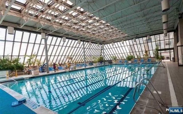 7004 Boulevard East 27B, Guttenberg, NJ 07093