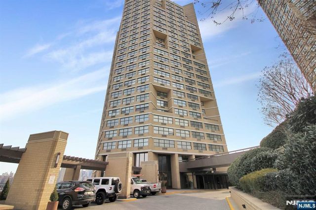 7004 Boulevard East 27B, Guttenberg, NJ 07093