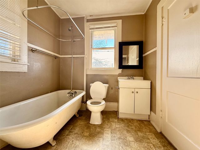 3100 Avenue G 200, Fort Worth, TX 76105