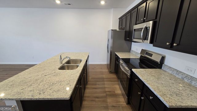 209 Kenoot Drive, Mcdonough, GA 30253
