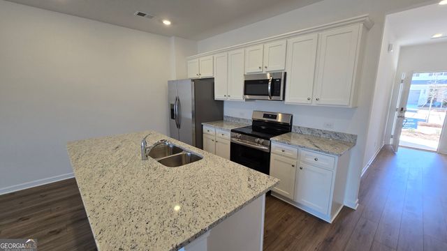 209 Kenoot Drive, Mcdonough, GA 30253
